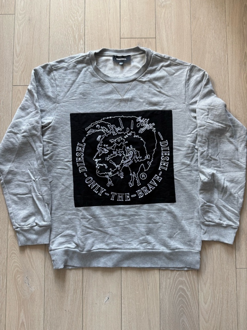 DIESEL  Men’s Crew Neck Sweatshirt (XL) Indian Head Embroidered Pullover